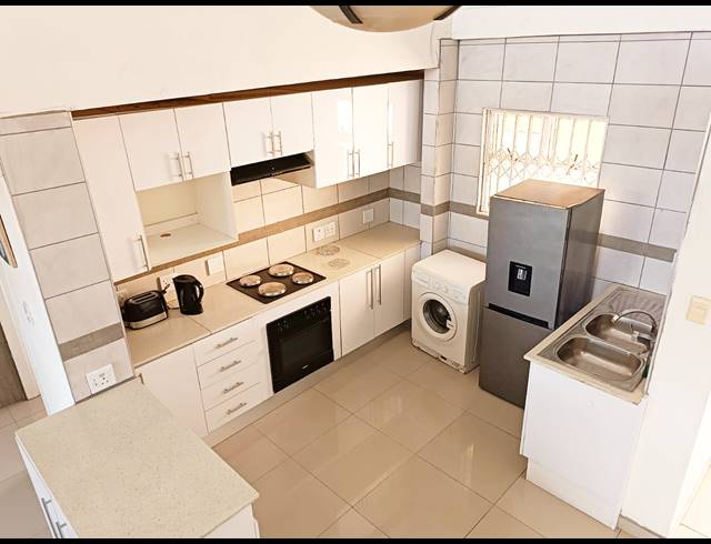 3 BEDROOM APARTMENT RENTED IN UMHLANGA RIDGE